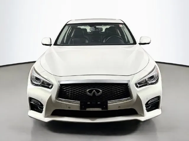 Infiniti Q50 photo 7