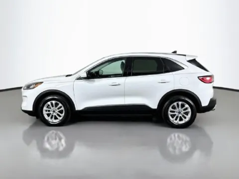 Photos of 2021 Ford Escape SE for sale in Bel Air, MD at Superior Motor Company