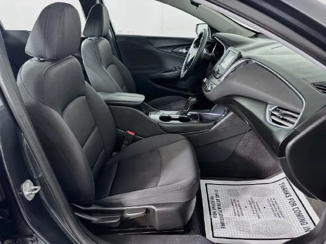 Chevrolet Malibu photo 17