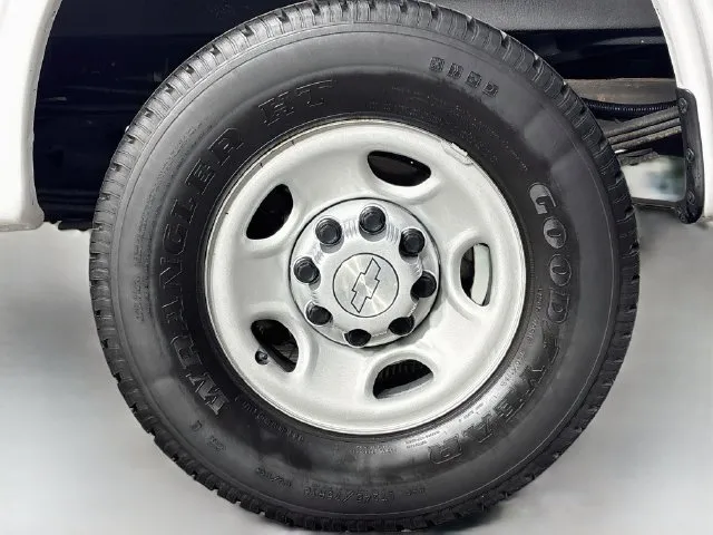 Chevrolet Express photo 24
