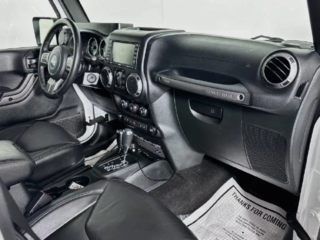 Jeep Wrangler JK photo 14