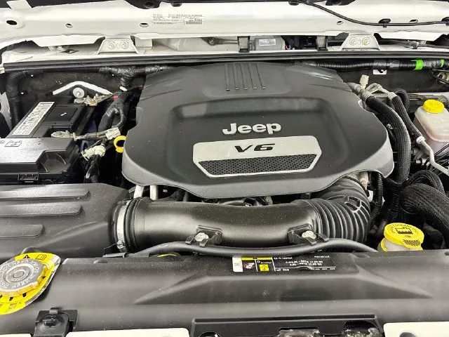 Jeep Wrangler JK photo 28