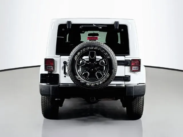 Jeep Wrangler JK photo 8