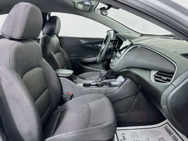 Chevrolet Malibu photo 17