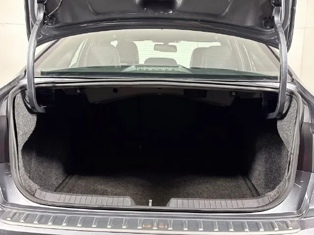 Volkswagen Jetta photo 28