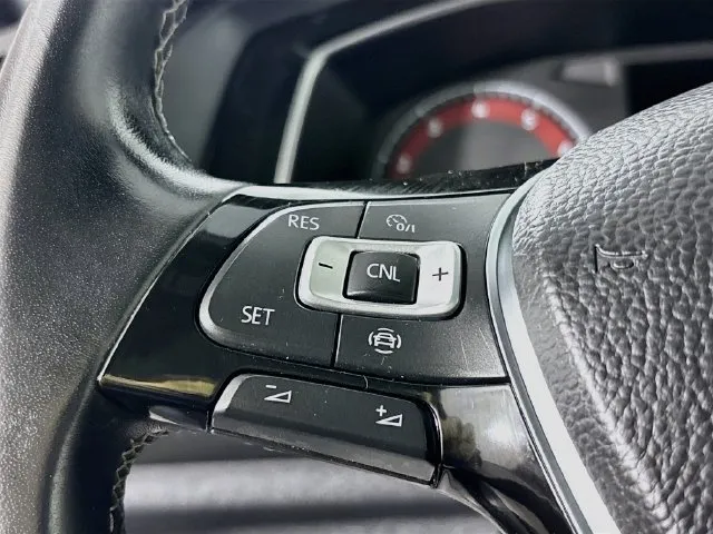 Volkswagen Jetta photo 11