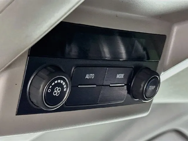 Chevrolet Tahoe photo 28