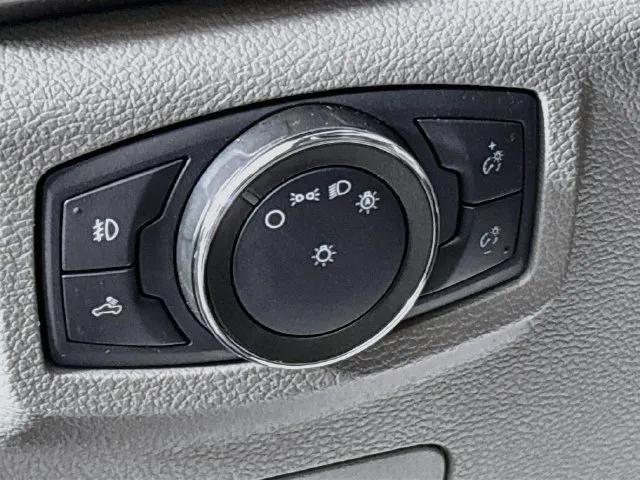 Ford F-150 photo 26
