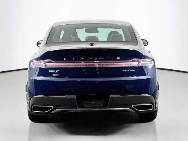 Lincoln MKZ photo 8