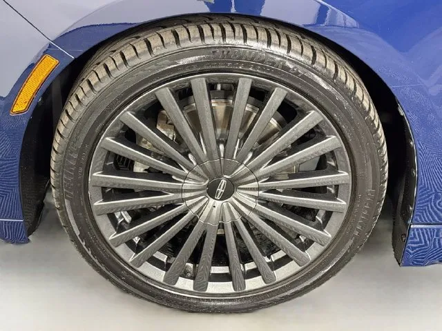 Lincoln MKZ photo 31