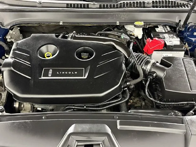 Lincoln MKZ photo 30