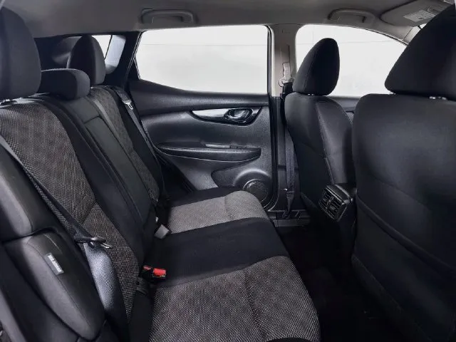 Nissan Rogue Sport photo 19