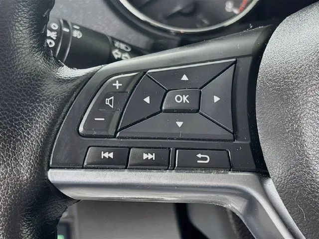 Nissan Rogue Sport photo 11