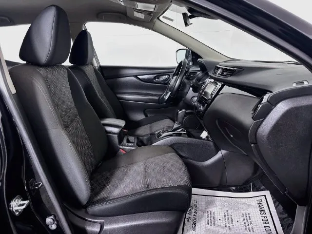 Nissan Rogue Sport photo 17