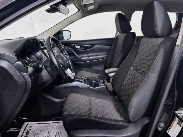 Nissan Rogue Sport photo 15