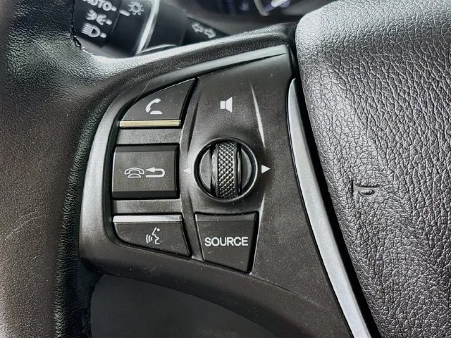 Acura TLX photo 11