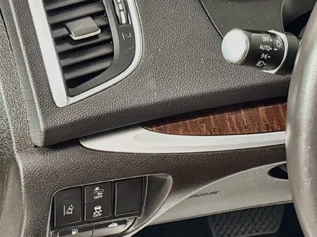 Acura TLX photo 26