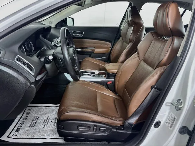Acura TLX photo 15