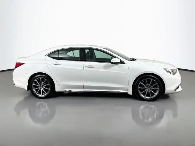 Acura TLX photo 5