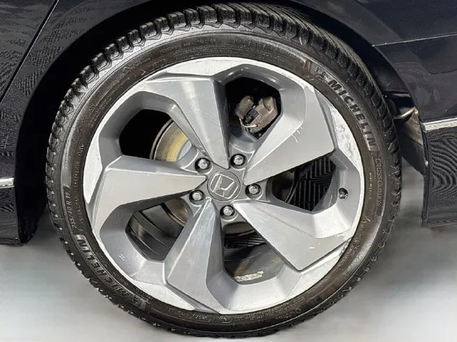 Honda Accord photo 32