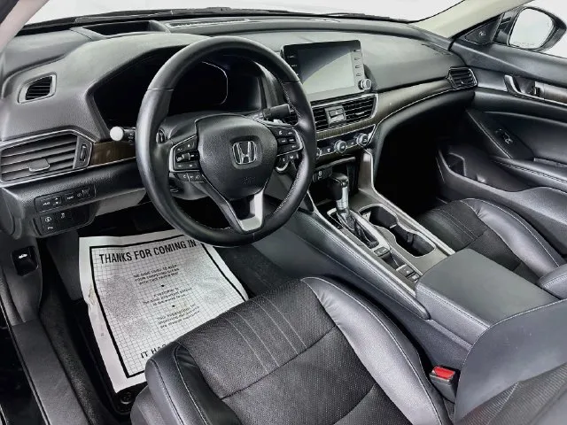 Honda Accord photo 9
