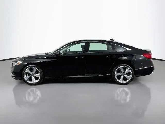 Honda Accord photo 2