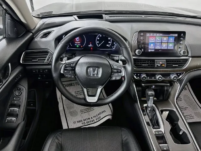 Honda Accord photo 10