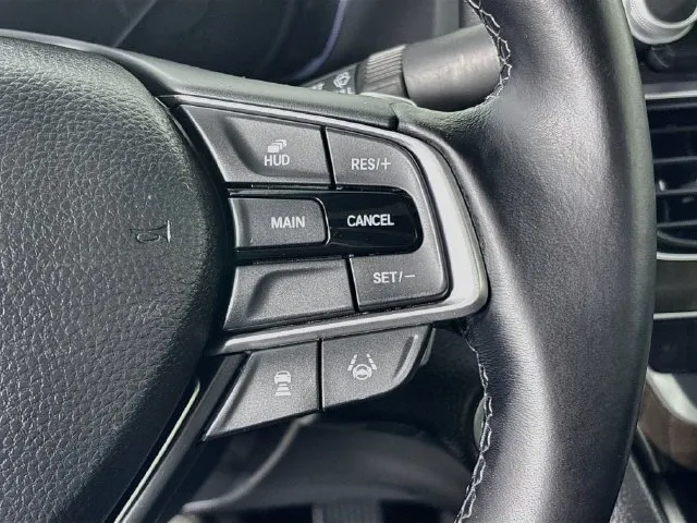 Honda Accord photo 12