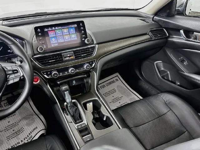 Honda Accord photo 13