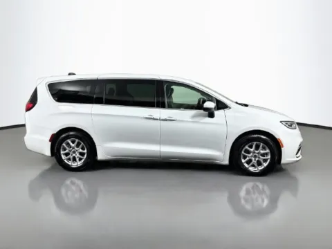 More photos of 2023 Chrysler Pacifica Touring L at Superior Motor Company, MD