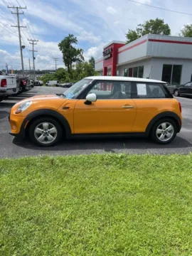 Photos of 2018 MINI Hardtop 2 Door for sale in Bel Air, MD at Superior Motor Company