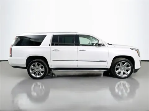 More photos of 2020 Cadillac Escalade ESV Premium at Superior Motor Company, MD