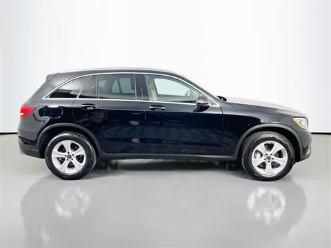 More photos of 2018 Mercedes-Benz GLC 300 at Superior Motor Company, MD