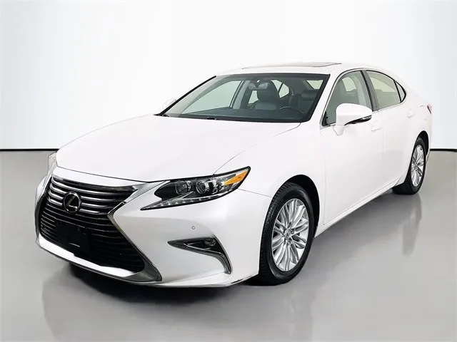 2016 Lexus ES