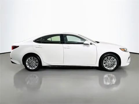 More photos of 2016 Lexus ES 350 at Superior Motor Company, MD