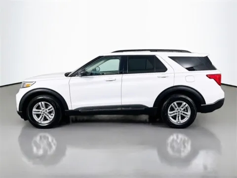 Photos of 2023 Ford Explorer XLT for sale in Bel Air, MD at Superior Motor Company