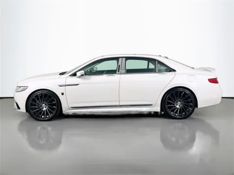 Photos of 2017 Lincoln Continental Reserve for sale in Bel Air, MD at Superior Motor Company