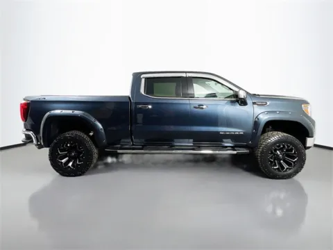 More photos of 2020 GMC Sierra 1500 SLT at Superior Motor Company, MD