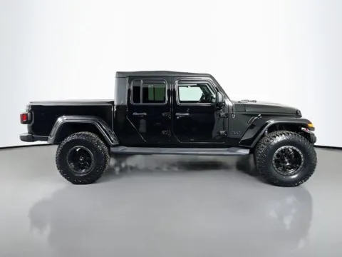 More photos of 2021 Jeep Gladiator Sport at Superior Motor Company, MD