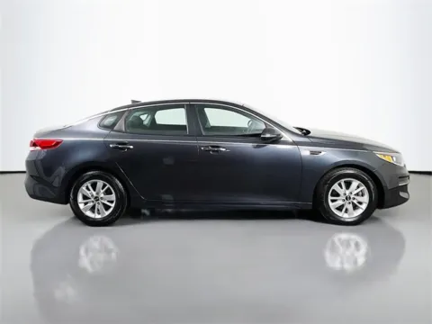 More photos of 2017 Kia Optima LX at Superior Motor Company, MD
