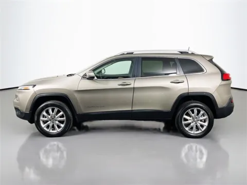Photos of 2017 Jeep Cherokee Limited for sale in Bel Air, MD at Superior Motor Company