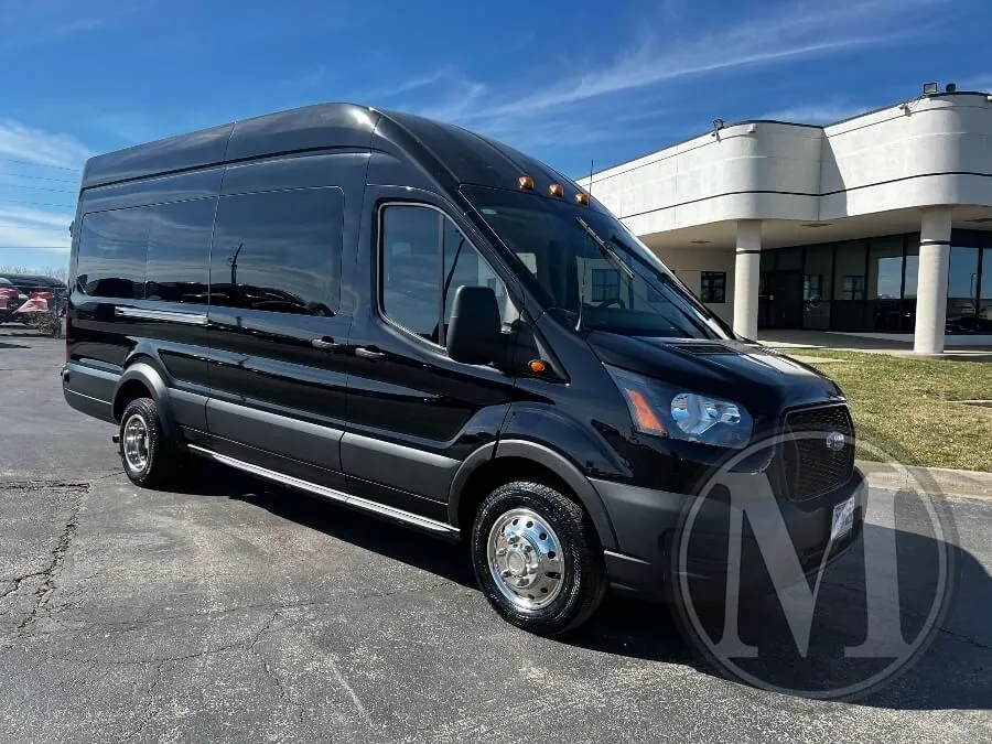 Black 2023 Ford U4X for sale in Kansas City, MO