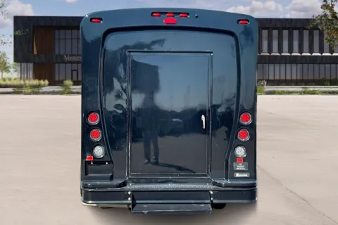 More photos of 2021 Freightliner SPRINTER at Master's Transportation - Kansas City, MO