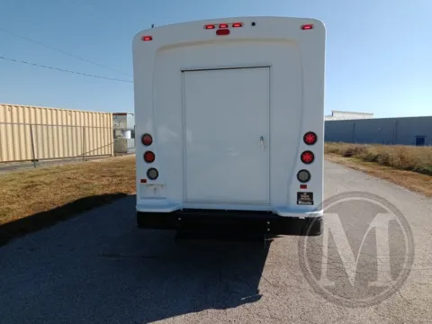 More photos of 2021 Freightliner SPRINTER at Master's Transportation - Kansas City, MO