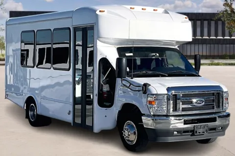White 2023 Ford E450 for sale in Kansas City, MO