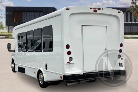 More photos of 2023 Ford E450 at Master's Transportation - Kansas City, MO