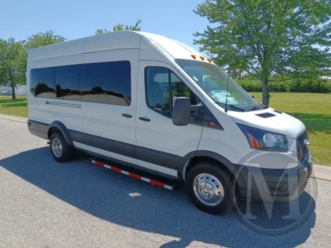 White 2022 Ford Transit for sale in Kansas City, MO