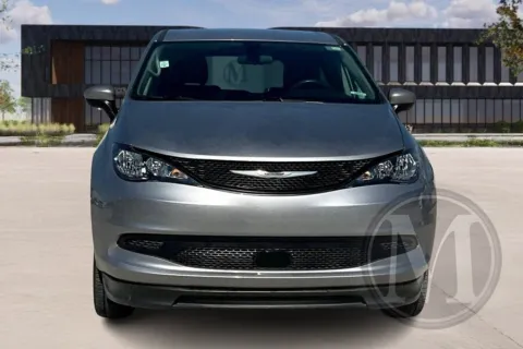 Photos of 2021 Chrysler Voyager LX for sale in Kansas City, MO at Master's Transportation - Kansas City