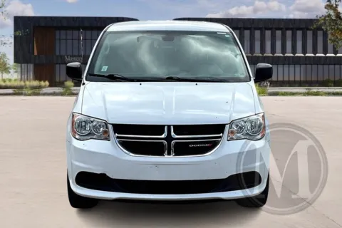 White 2019 Dodge Grand Caravan SE for sale in Kansas City, MO