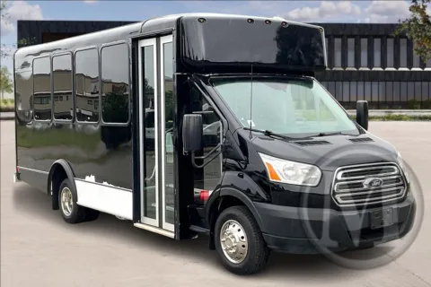 Black 2019 Ford Transit for sale in Kansas City, MO